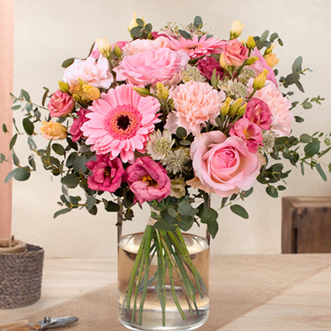 Jardin d'Été — bouquet d'été dahlias mixtes, cosmos, roses de jardin